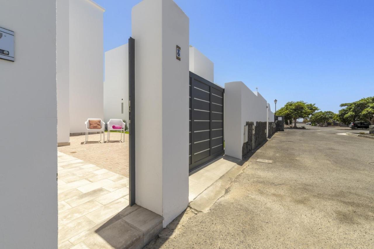Villa Alicia By Villa Plus Playa Blanca  Exterior photo